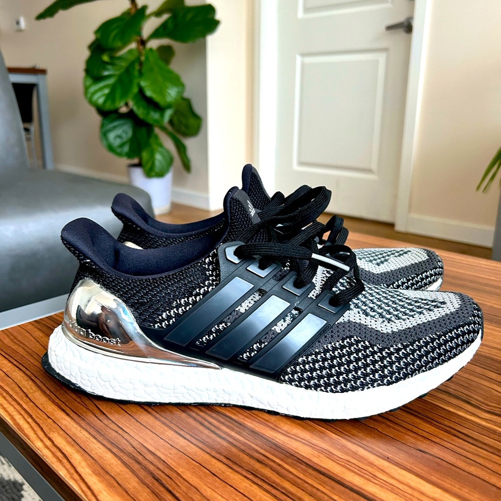 Adidas Ultraboost 2.0 Silver Medal
